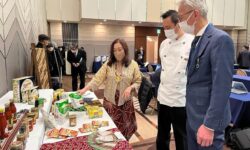 Konjen RI Osaka Promosikan Produk Halal Indonesia di Prefektur Shiga