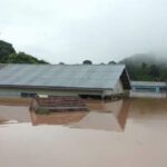 Banjir di DAS Sembakung Makin “Menggila” :  Ketinggian Air Sampai ke Atap