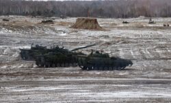 70% Pasukan Tempur Rusia Diperkirakan Menginvasi Ukraina