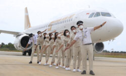 SUPER AIR JET Terbang Perdana dari Samarinda ke Surabaya 22 April