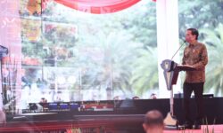 Presiden Jokowi kepada TNI-Polri: Waspadai Tantangan Global