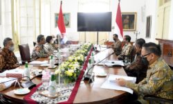 Tim Pansel Pemilihan Calon Anggota Dewan Komisioner OJK Temui Presiden Jokowi