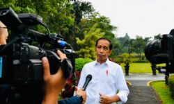 Soal Presiden Tiga Periode, Presiden Jokowi: Kita Harus Taat Konstitusi