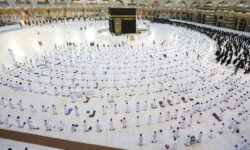 Arab Saudi Tetapkan Idulfitri Jatuh Hari Senin 2 Mei 2022