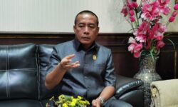 Andre Pratama: Warga Tagih Janji PLN Pasang Jaringan Listrik di Kampung Tebol Sebatik
