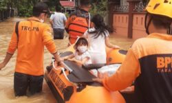 Hujan Intensitas Tinggi Akibatkan Banjir di Sejumlah Wilayah Kaltim dan Kalsel