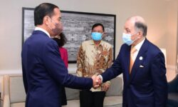 Bahas Investasi, Jokowi Bertemu Chairman dan CEO Air Products di Washington
