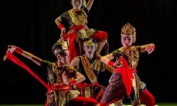 Sanggar Tari Surya Medal Puteri Kencana Hadir Dalam Sibu International Dance Festival