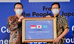 Gratis, Bantuan 300 Mesin Pendingin Vaksin dari Jepang Buat Indonesia