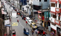 BBM Langka, Pegawai Pemerintah Sri Lanka Diminta Kerja dari Rumah