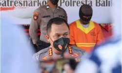 Polisi Balikpapan Tangkap Petani Kurir 2 Kg Sabu, Terancam Penjara Selamanya
