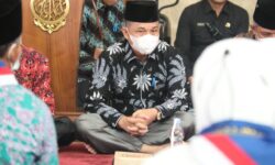 Joni Doakan Calhaj Kutim jadi Haji Mabrur