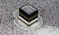 Freij Yakin Saudi Izinkan Muslim dari Israel Pergi Haji