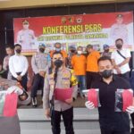 Todong Leher Sopir Pakai Pisau, Pemalak Truk Antre di SPBU Samarinda Ditangkap