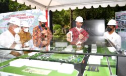 Presiden Jokowi Canangkan Revitalisasi Lapangan Merdeka Medan