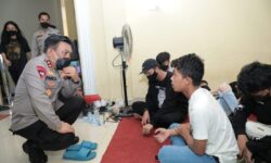 Polisi Buru Penyelundup PMI ke Kamboja