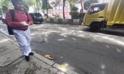 Kerusakan Jalan Pahlawan Mau Sampai Kapan Dibiarkan?