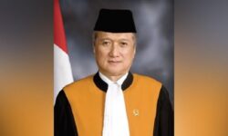 Disangka Menerima Suap Rp800 Juta, KPK Tahan Hakim Agung Sudrajad Dimyati 