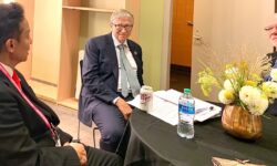 Menteri Budi Sadikin Undang Bill Gates ke Indonesia