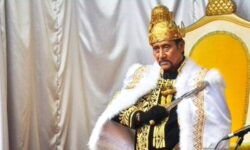 Sultan Kutai Kartanegara Keluarkan Titah Tata Krama Belimbur Erau, Melanggar Disanksi Adat