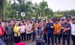 Anggota DPRD Nunukan Janji Bela Petani Rumput Laut