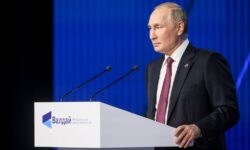 Putin: Dunia Hadapi “Dekade Paling Berbahaya”
