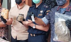 Pemuda Sukarame di Tenggarong Ditangkap BNN Kasus 1 Kg Ganja Kering