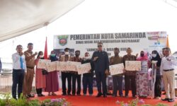 Bankaltimtara Salurkan Bansos dari Pemkot Samarinda