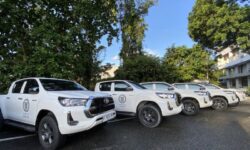 Wali Kota Samarinda Serahkan Mobil Operasional bagi Camat dan Lurah
