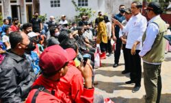 Jokowi Kembali ke Cianjur Buat Pastikan Evakuasi Korban Gempa Berjalan Baik