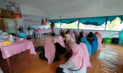 Peringati Hari Ibu, Rumah Zakat Gelar Lomba Menu PMT di Posyandu Lansia Samarinda
