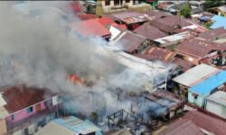 Kebakaran di Karang Jati Balikpapan Hanguskan 4 Bangunan