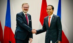 Presiden Jokowi Dorong Kerja Sama Ekonomi, Pertahanan, dan Indo-Pasifik dengan Ceko