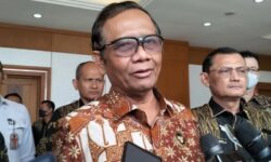 Usut Kasus TPPO, Mahfud MD Bertolak ke Batam