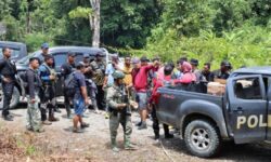 TNI dan Polri Terus Lakukan Pencarian Terhadap Personel yang Hanyut di Sungai Digoel