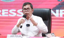 Kejaksaan Agung Tolak Pemohonan RJ Hengki Pasennangi dari Berau