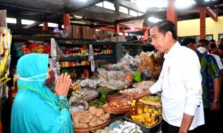 Respons Jokowi Soal Kenaikan Harga Beras