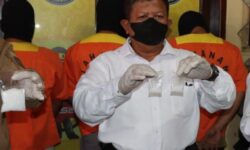 Polisi Ringkus 4 Orang Komplotan Pengedar Sabu di Balikpapan