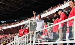 Skor Imbang, Jokowi Optimistis Timnas Punya Kesempatan Besar di Semifinal Leg Kedua