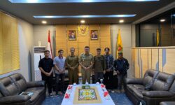 Walikota Samarinda-Permahi Diskusi Hukum dan Perkembangan Kota