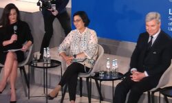 Sri Mulyani: Kita Memiliki 800 Sungai yang Dapat menyediakan Tenaga Hidro