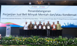 Pertamina Grup Tandatangani Perjanjian Jual Beli Minyak