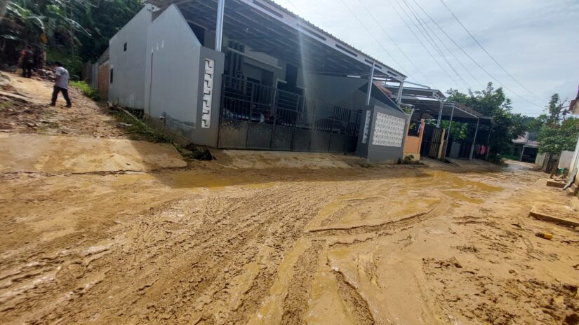 Analis BPBD Samarinda Soal Banjir Campur Lumpur di Jalan M Said