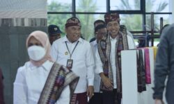 Jokowi Apresiasi Pemerintah Daerah Kembangkan Tenun di Jembrana