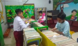 Ruang Perpustakaan Anak Menjadi Tempat Favorit Siswa SD di Samarinda