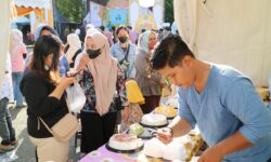 Hari ketiga Pasar Ramadhan, Pedagang Kue Kebanjiran Omset