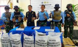 KPPBC Nunukan Terima 283 Botol Miras Hasil Tangkapan Kopaska TNI AL
