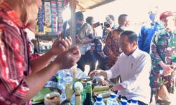 Di Blora, Jokowi Pastikan Stok Bahan Pokok Jelang Ramadan