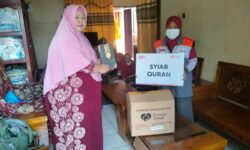 Tebar Bahagia Rumah Zakat Salurkan Syiar Qu’ran Bagi Muallaf di Samarinda