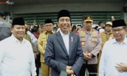 Pernyataan Jokowi Saat Cek Harga Kebutuhan Pokok di Pasar Tabalong